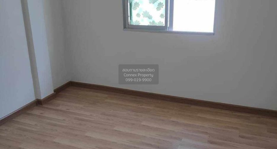 For sale 3 ベッドルーム townhouse in Mueang Samut Songkhram, Samut Songkhram