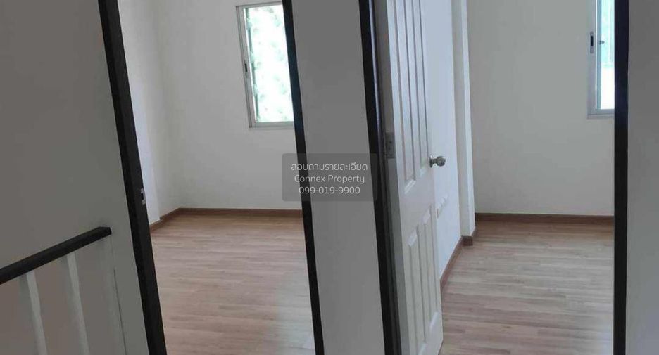For sale 3 ベッドルーム townhouse in Mueang Samut Songkhram, Samut Songkhram