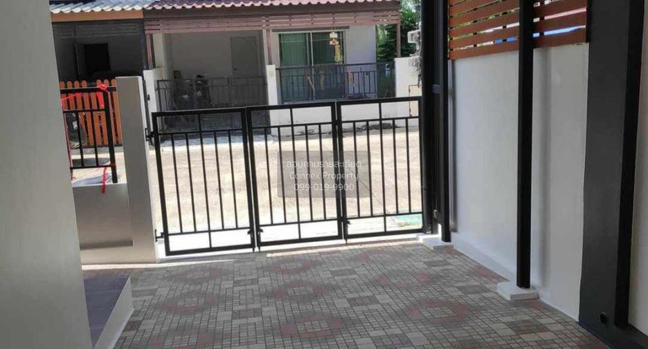 For sale 3 ベッドルーム townhouse in Mueang Samut Songkhram, Samut Songkhram