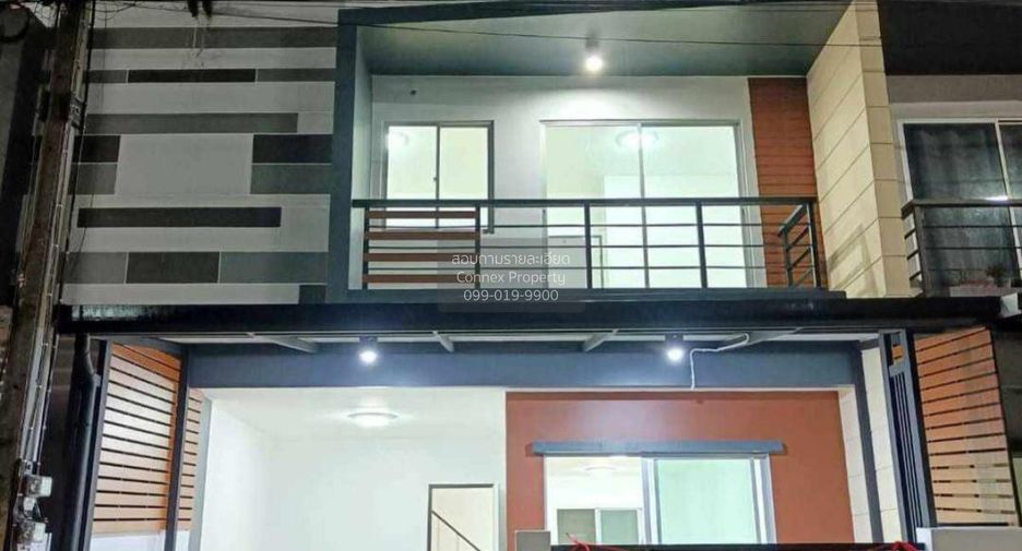 For sale 3 ベッドルーム townhouse in Mueang Samut Songkhram, Samut Songkhram