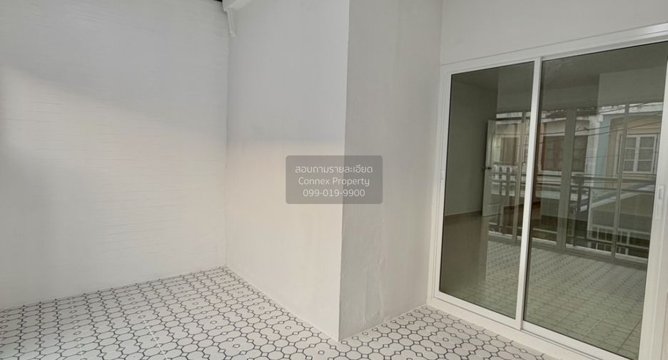 For sale 2 bedrooms townhouse in Bang Bua Thong, Nonthaburi