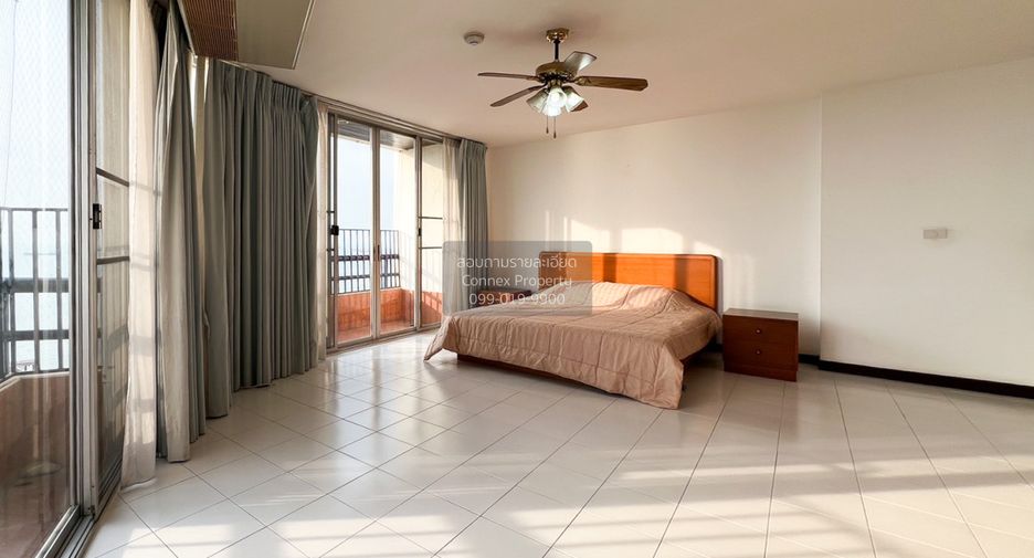 For sale 2 bedrooms condo in Si Racha, Chonburi