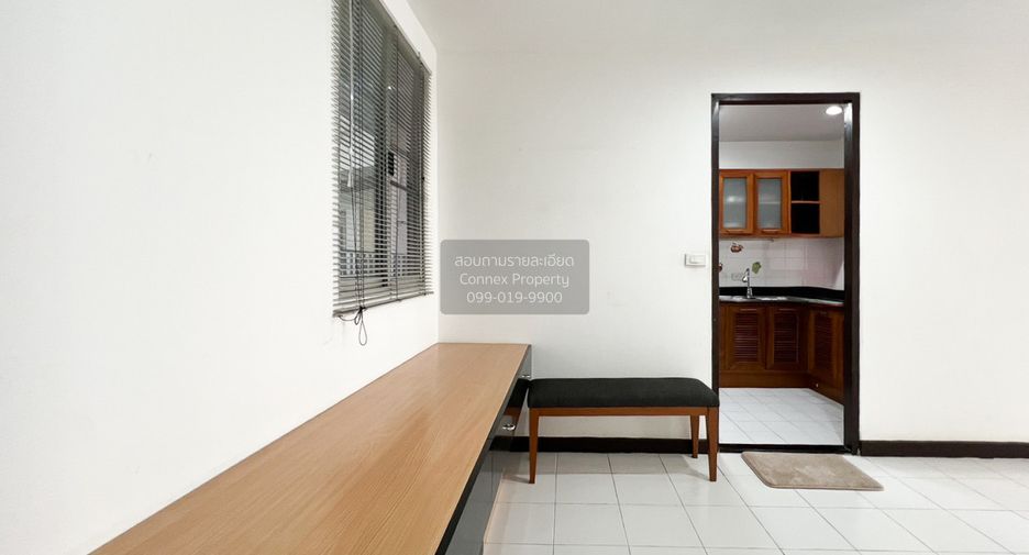 For sale 2 bedrooms condo in Si Racha, Chonburi