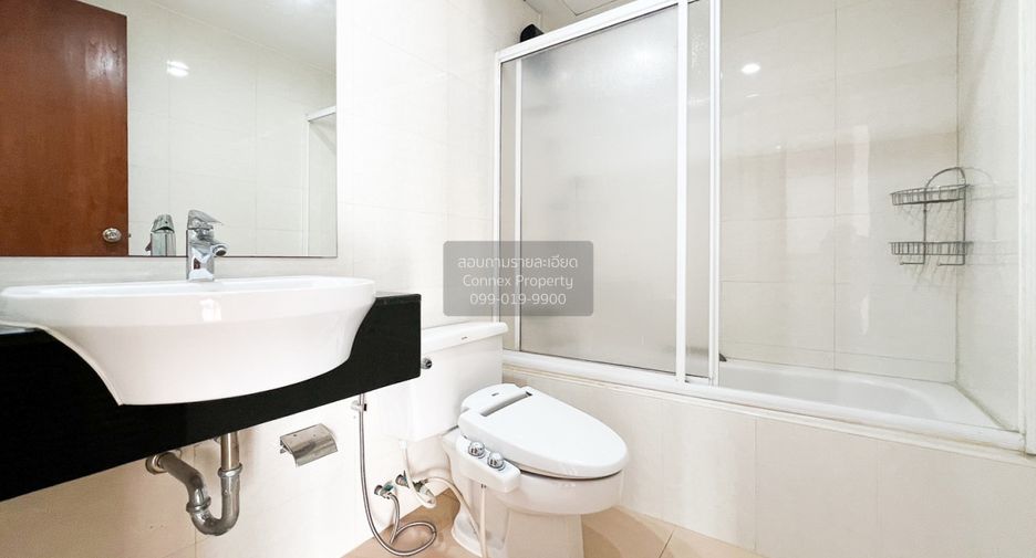 For sale 2 bedrooms condo in Si Racha, Chonburi