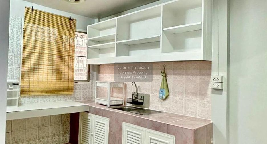 For sale 2 bedrooms townhouse in Sai Noi, Nonthaburi