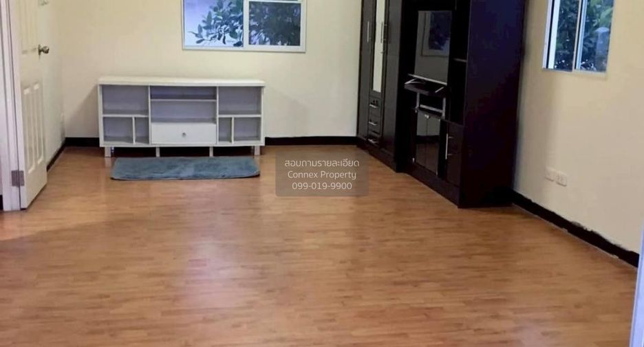 For sale 3 bedrooms house in Mueang Samut Sakhon, Samut Sakhon
