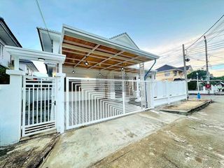 For sale 4 bedrooms house in Sai Noi, Nonthaburi