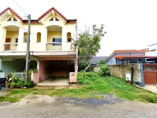 Casa adosada en venta de 3 habitaciones en Mueang Satun, Satun