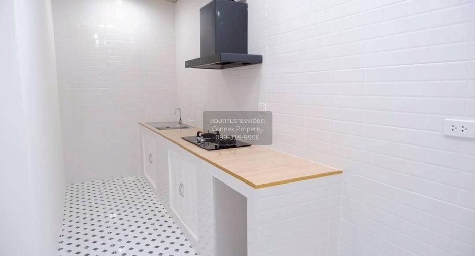 For sale 3 bedrooms townhouse in Lam Luk Ka, Pathum Thani
