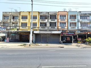 出售 2 卧室 商业空间 在 Ban Pong, Ratchaburi