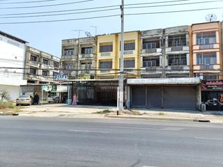 出售 2 卧室 商业空间 在 Ban Pong, Ratchaburi