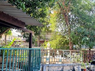 For sale 3 bedrooms townhouse in Mueang Samut Prakan, Samut Prakan