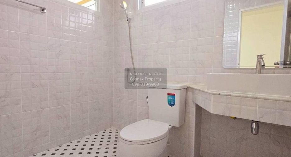 Casa adosada en venta de 2 habitaciones en Mueang Nonthaburi, Nonthaburi