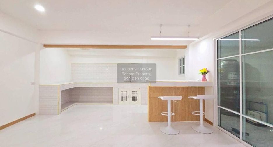 Casa adosada en venta de 2 habitaciones en Mueang Nonthaburi, Nonthaburi