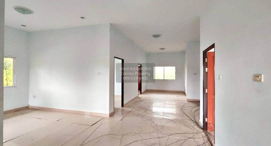 Casa en venta de 3 habitaciones en Lam Thap, Krabi