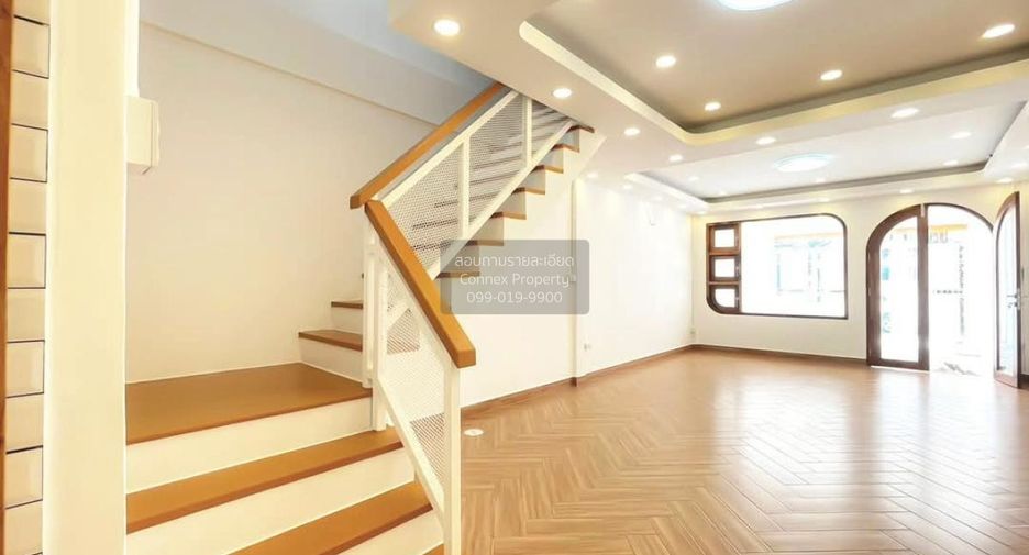 For sale 2 bedrooms townhouse in Bueng Kum, Bangkok