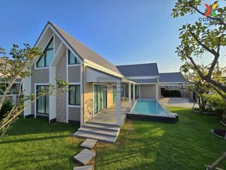 For sale 3 bedrooms villa in Bang Lamung, Chonburi