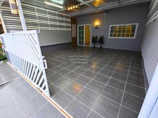 For sale 3 bedrooms townhouse in Thanyaburi, Pathum Thani