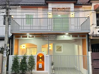 For sale 4 bedrooms townhouse in Sai Noi, Nonthaburi