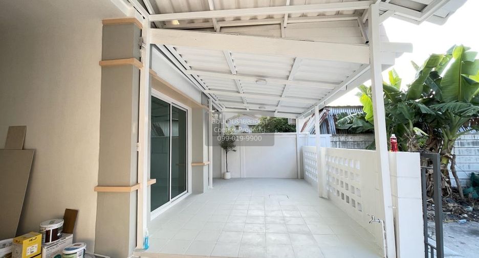 For sale 3 bedrooms townhouse in Bang Khun Thian, Bangkok