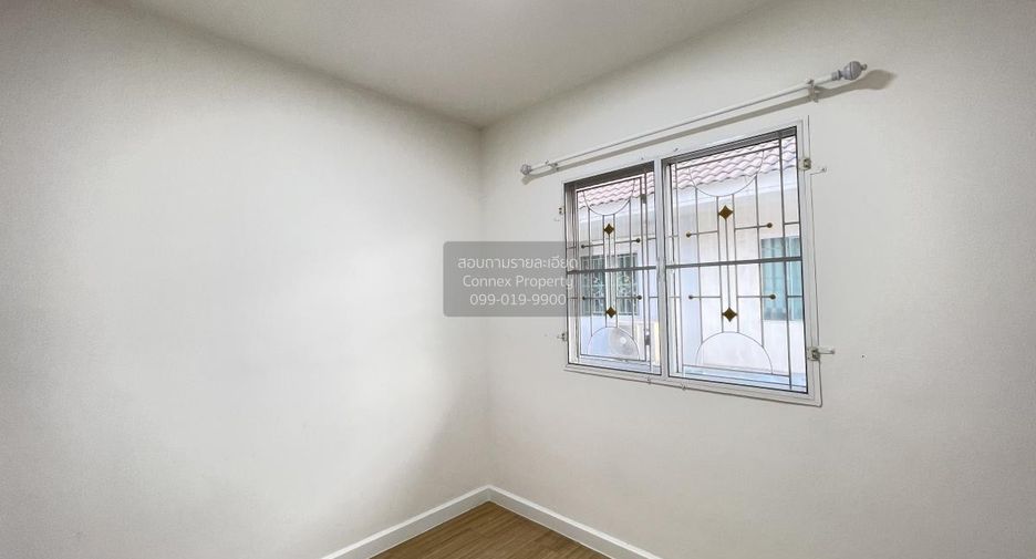 For sale 3 bedrooms townhouse in Bang Khun Thian, Bangkok