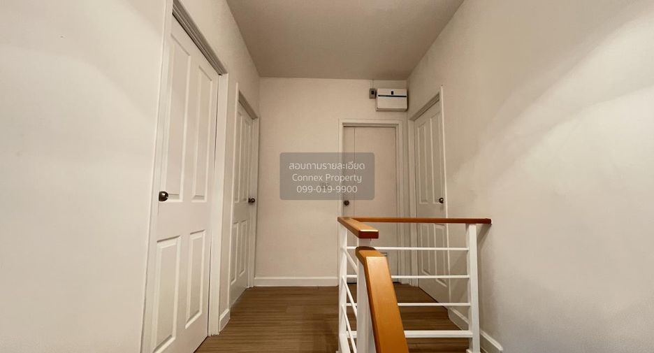 For sale 3 bedrooms townhouse in Bang Khun Thian, Bangkok