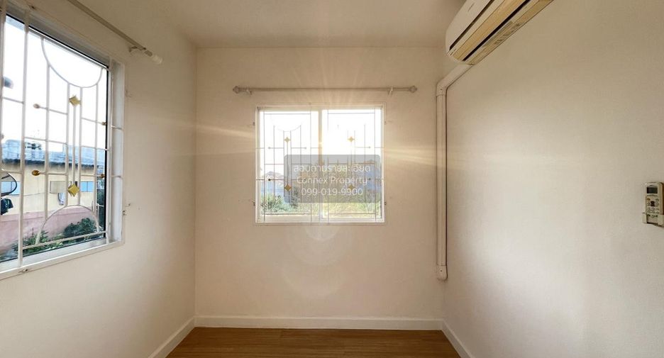 For sale 3 bedrooms townhouse in Bang Khun Thian, Bangkok