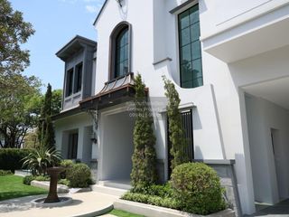 For sale 5 bedrooms house in Saphan Sung, Bangkok