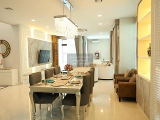 For sale 5 bedrooms house in Saphan Sung, Bangkok