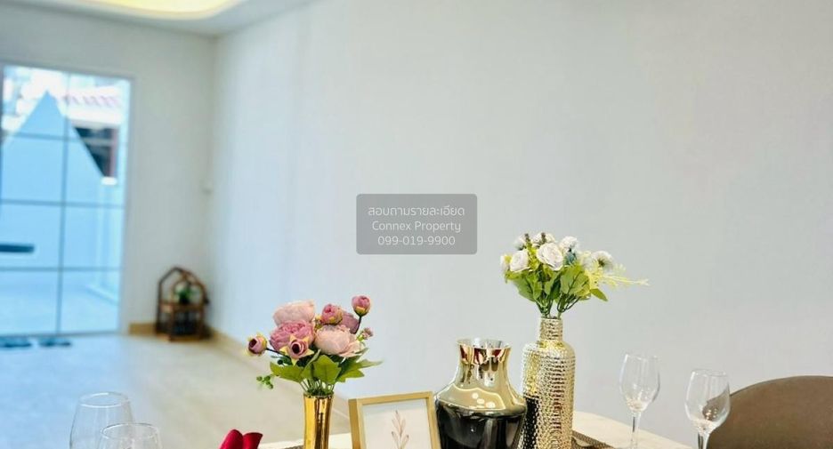 For sale 3 bedrooms townhouse in Sai Mai, Bangkok