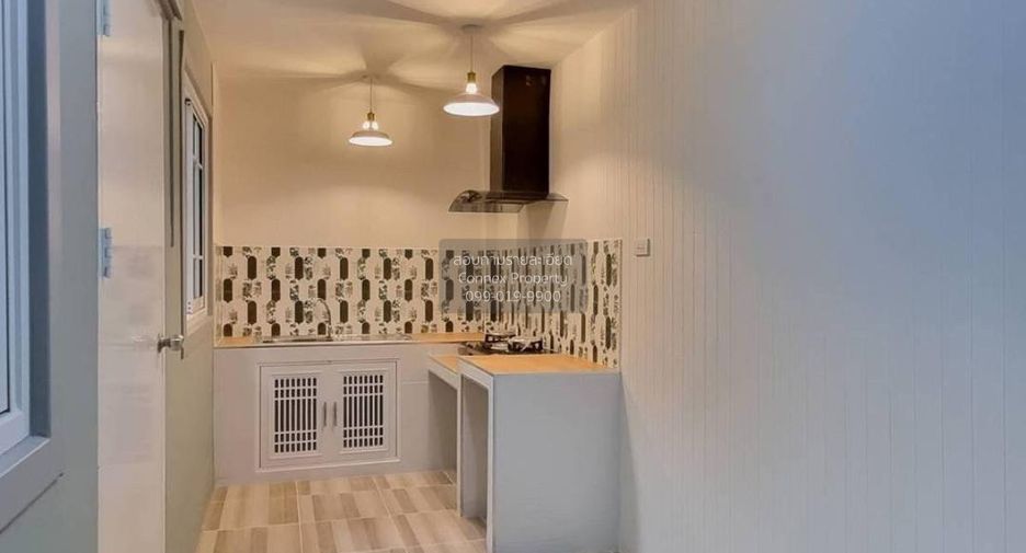 Casa adosada en venta de 3 habitaciones en Bang Yai, Nonthaburi