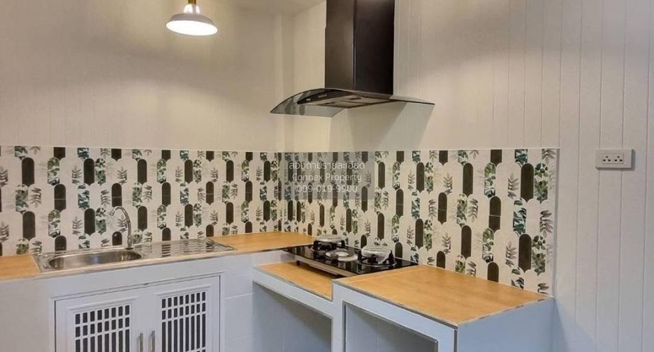 Casa adosada en venta de 3 habitaciones en Bang Yai, Nonthaburi