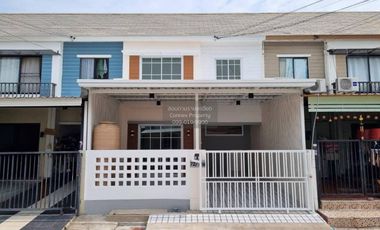 Casa adosada en venta de 3 habitaciones en Bang Yai, Nonthaburi