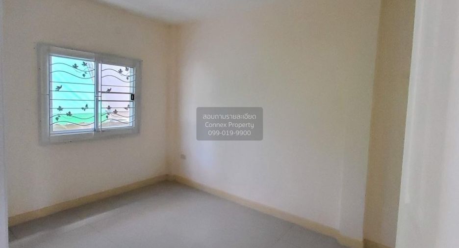 À vendre 3 chambres maison de ville à East Pattaya, Pattaya