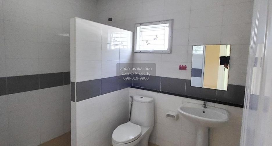 À vendre 3 chambres maison de ville à East Pattaya, Pattaya