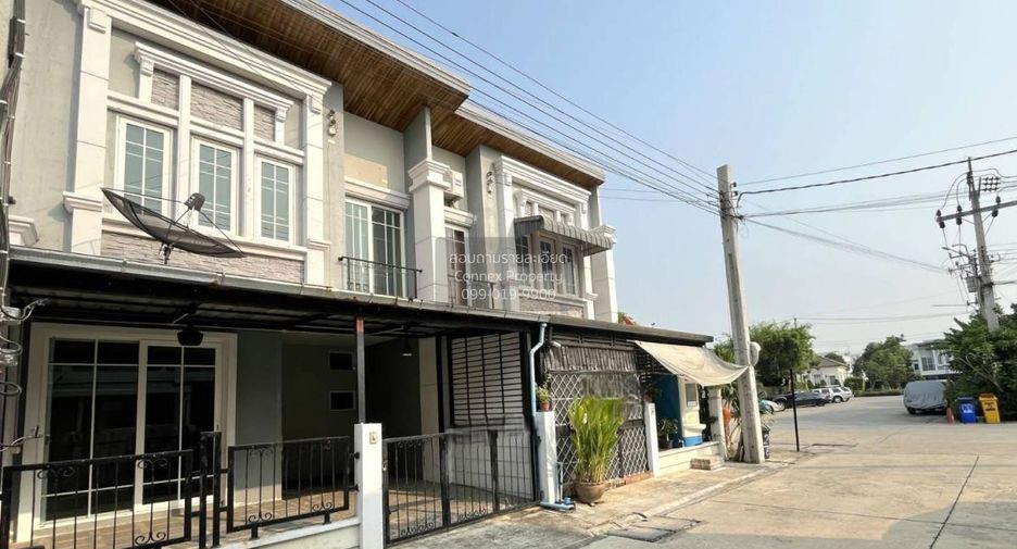 For sale 4 bedrooms townhouse in Mueang Nonthaburi, Nonthaburi