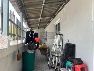 À vendre 3 chambres maison de ville à Mueang Chon Buri, Chonburi