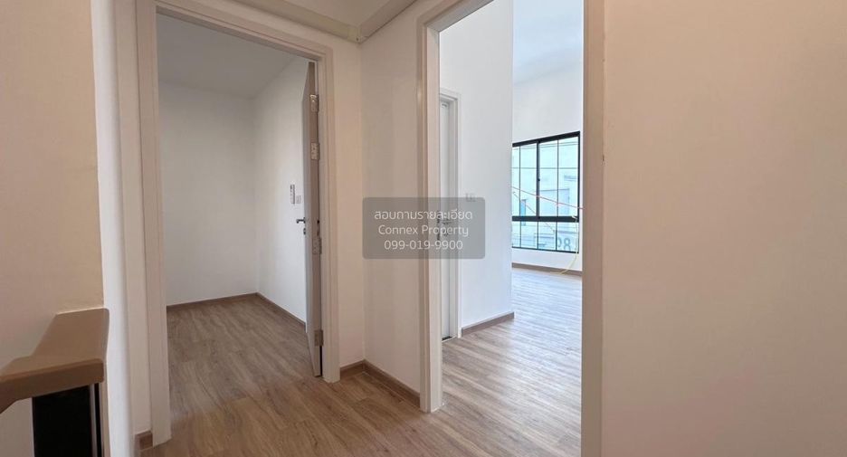 For sale 3 bedrooms townhouse in Bang Khae, Bangkok