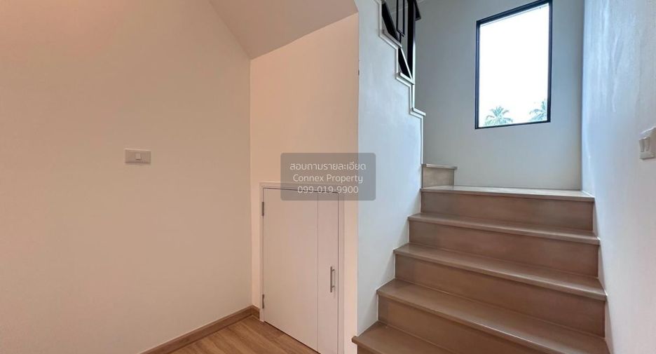 For sale 3 bedrooms townhouse in Bang Khae, Bangkok