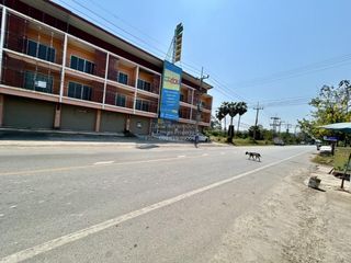 For sale 3 bedrooms retail Space in Mueang Phetchaburi, Phetchaburi