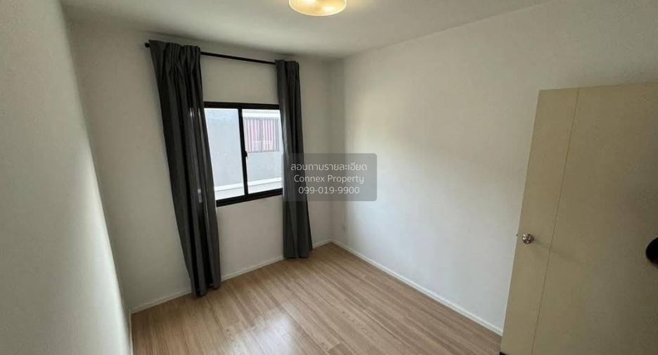 For sale 3 bedrooms townhouse in Rat Burana, Bangkok