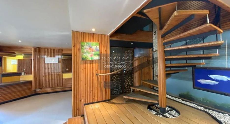 For sale 3 bedrooms condo in Phra Khanong, Bangkok