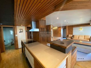 For sale 3 bedrooms condo in Phra Khanong, Bangkok