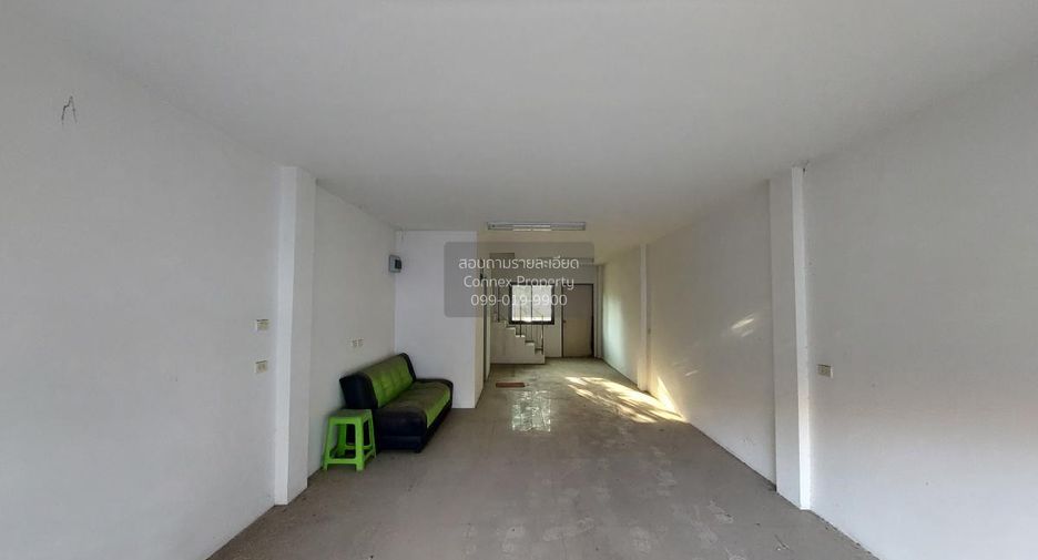 À vendre 3 chambres local commercial à Mueang Chon Buri, Chonburi
