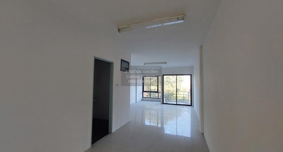À vendre 3 chambres local commercial à Mueang Chon Buri, Chonburi