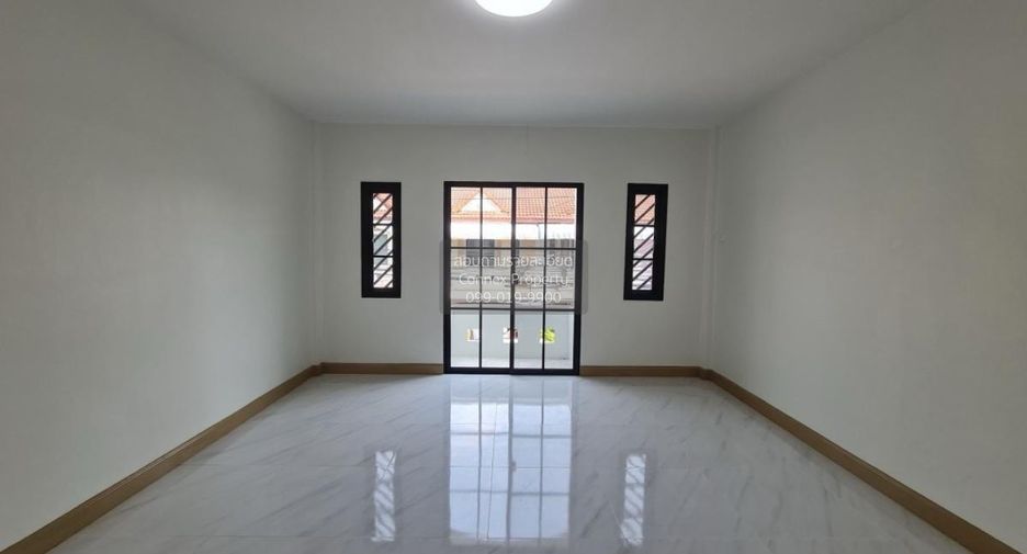 For sale 2 bedrooms townhouse in Khlong Sam Wa, Bangkok