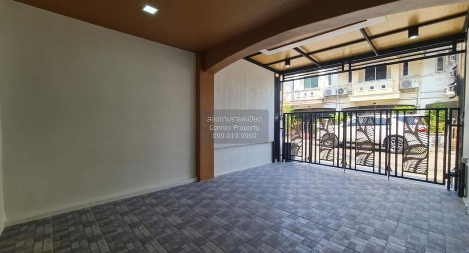 For sale 2 bedrooms townhouse in Khlong Sam Wa, Bangkok