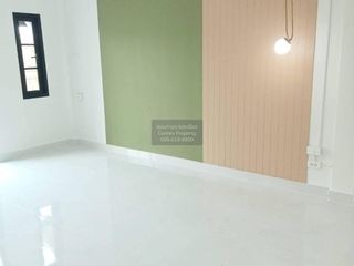 For sale 2 bedrooms townhouse in Khlong Sam Wa, Bangkok