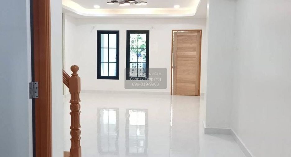 For sale 2 bedrooms townhouse in Khlong Sam Wa, Bangkok