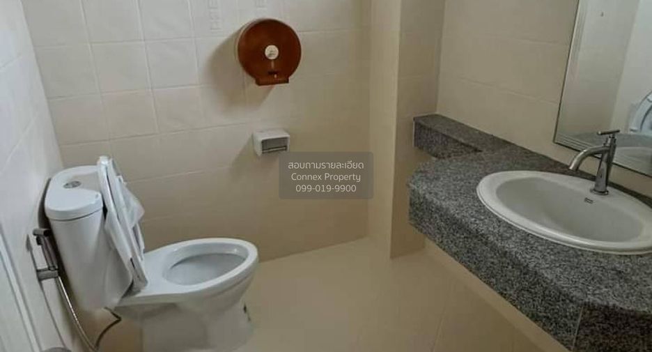 For sale 3 bedrooms townhouse in Mueang Nonthaburi, Nonthaburi